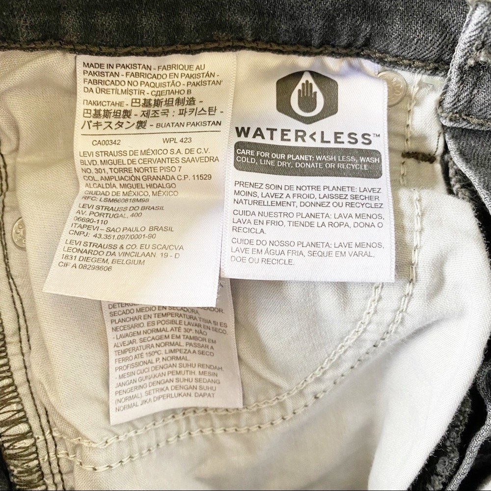 LEVI’S Wedgie Skinny Button Fly Jeans Black NWT - Picture 7 of 12